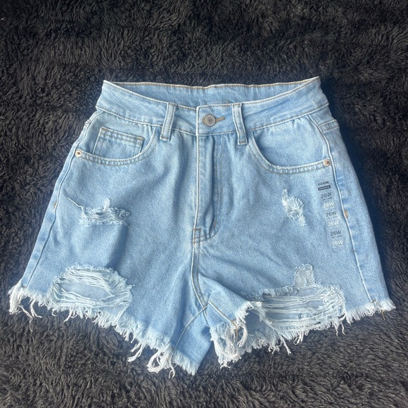 Jean Denim Shorts NWT Distressed - Picture 1 of 4